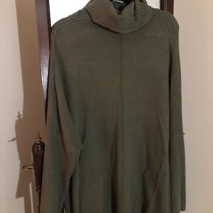 Oversized turtleneck